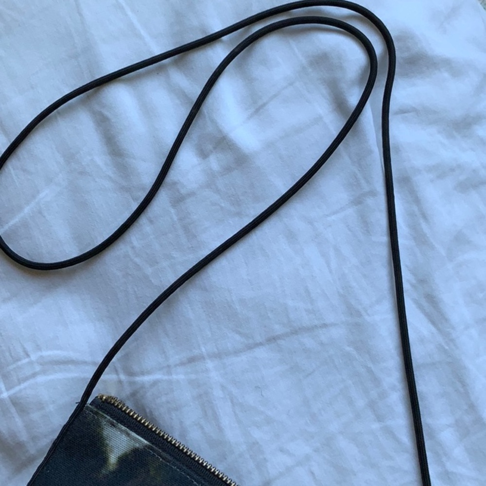 Pouch - Picture 4 of 4